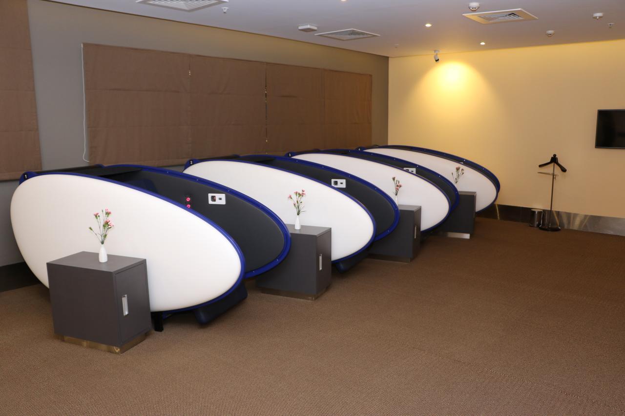 Hôtel Aviserv Lounge à Bombay Extérieur photo