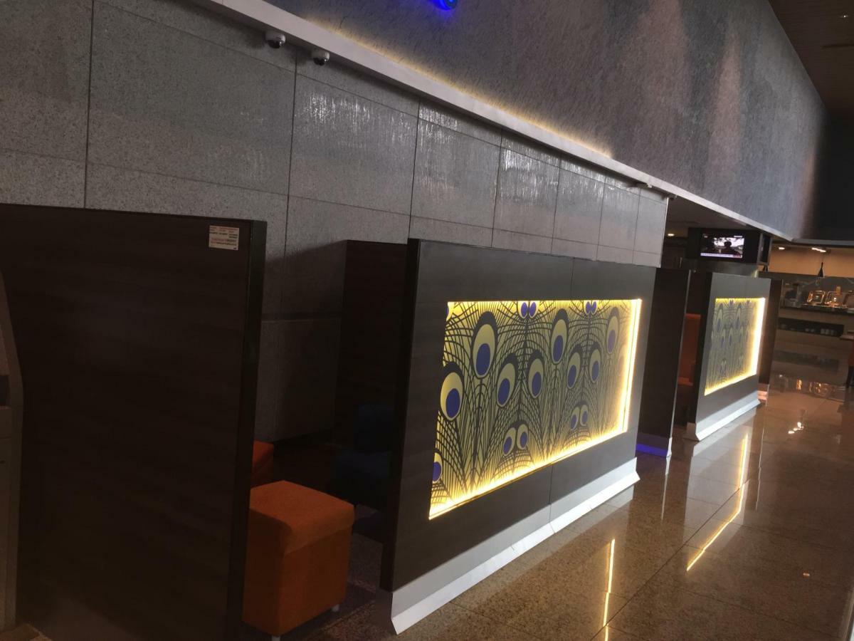 Hôtel Aviserv Lounge à Bombay Extérieur photo